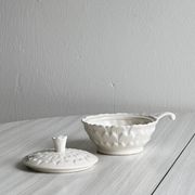 Sucrier ou boîte à condiments, porcelaine blanche