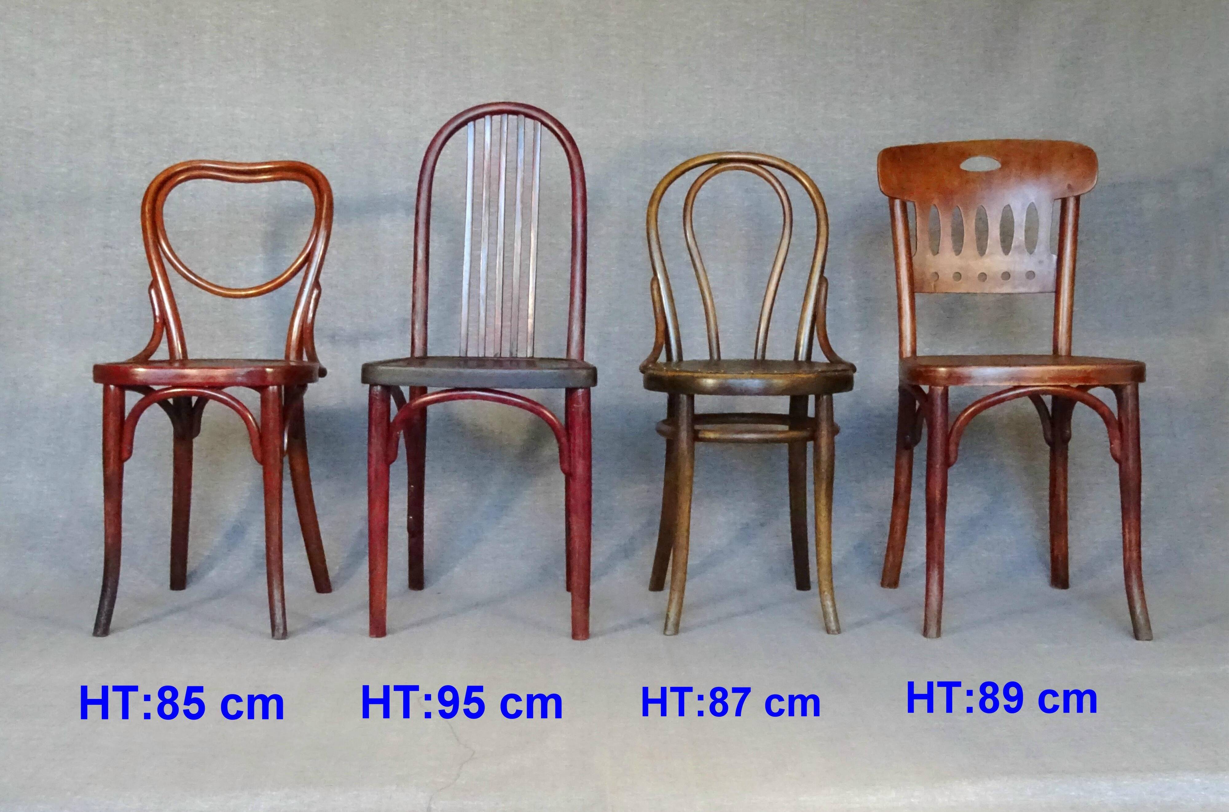 Set of 4 Thonet and Mundus Bistrot chairs 1910 to 1930