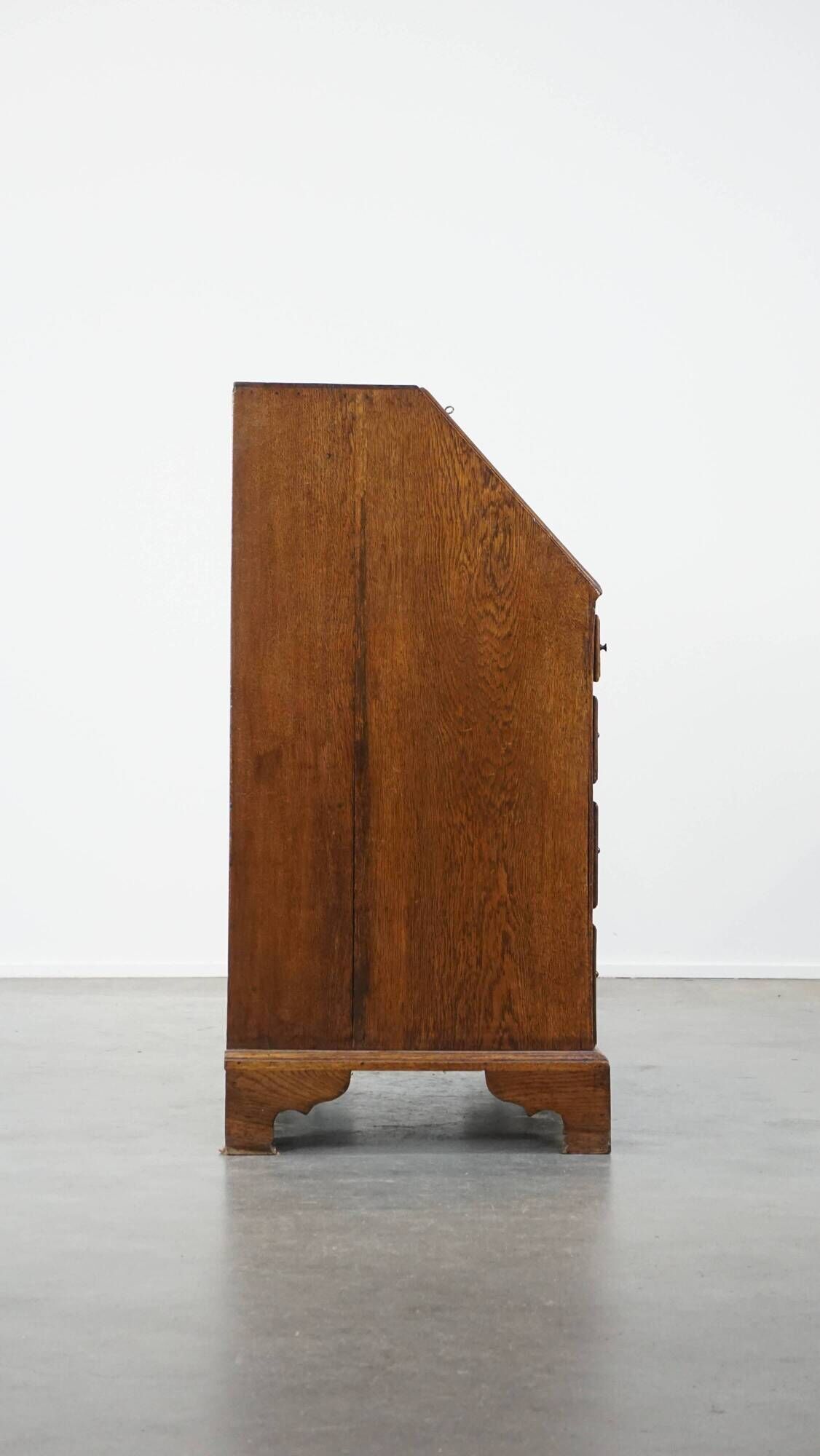Large antique English oak secretaire from the 18th century