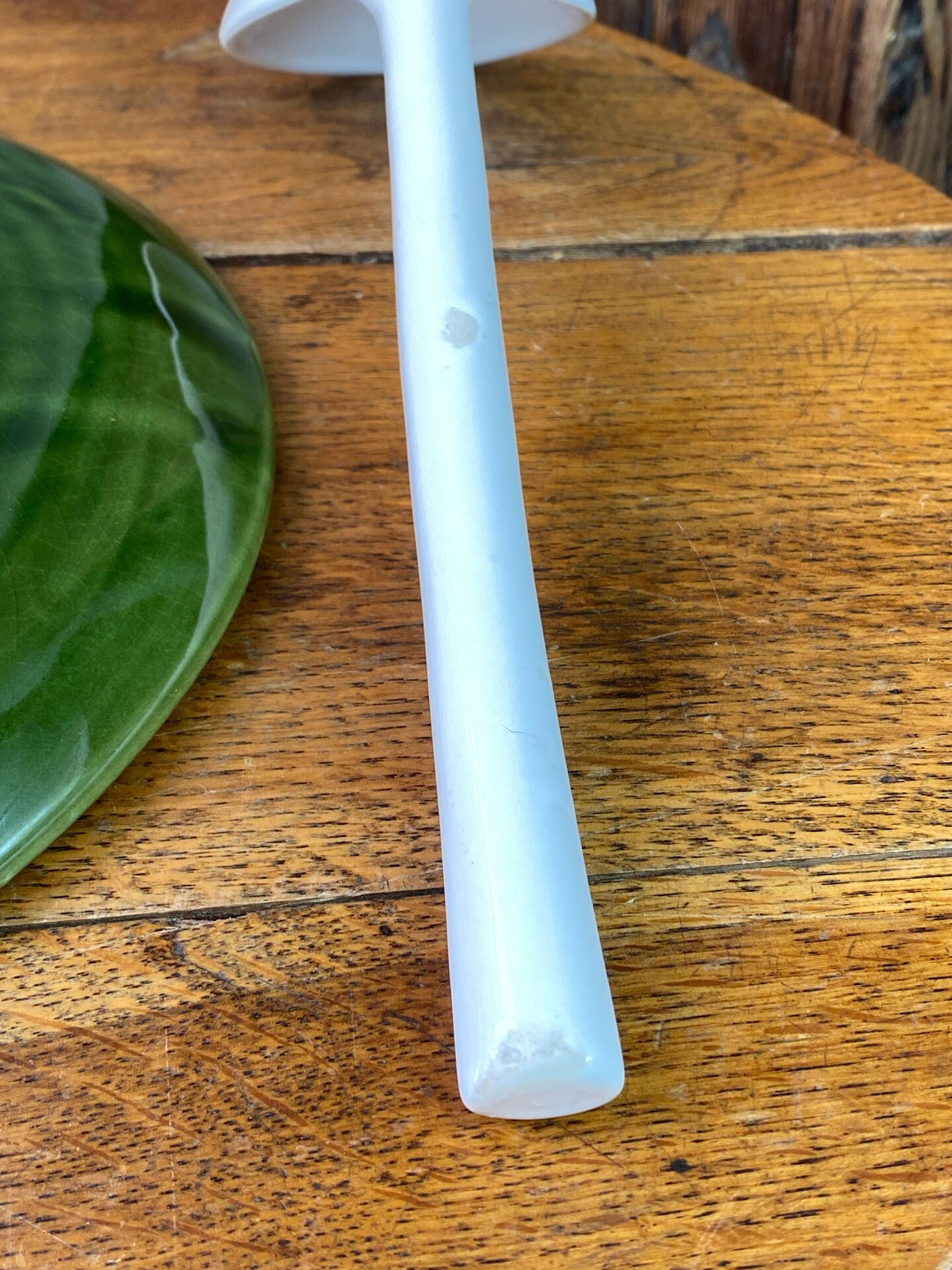 Grande soupière en barbotine feuille de chou 