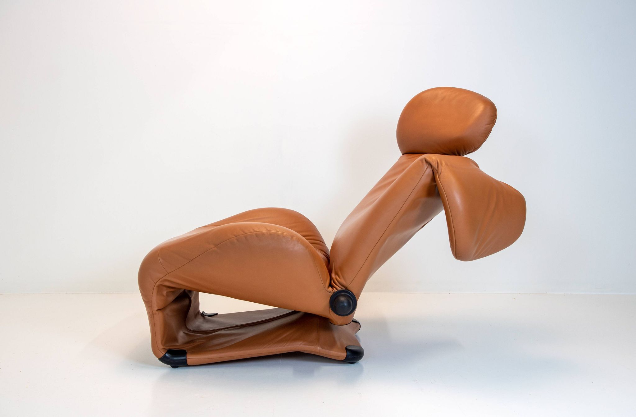 Fauteuil Cassina 111 Wink par Toshiyuki Kita