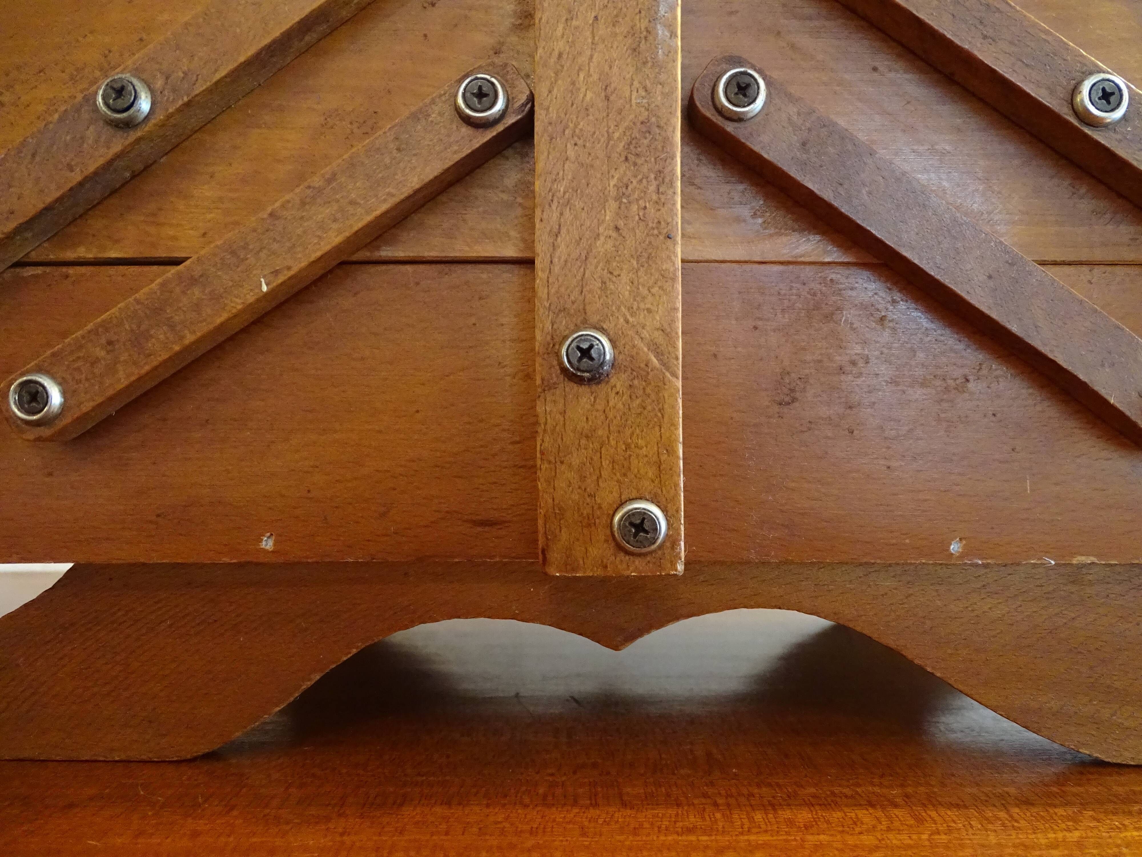 Sewing basket to lay vintage wood