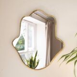 Moroccan handcrafted mirror in gilded brass, Khmissa shape
