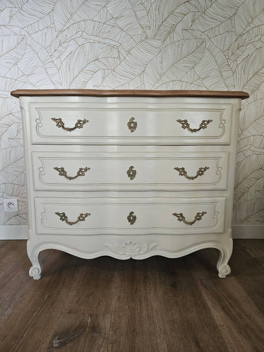 Louis XV style chest of drawers