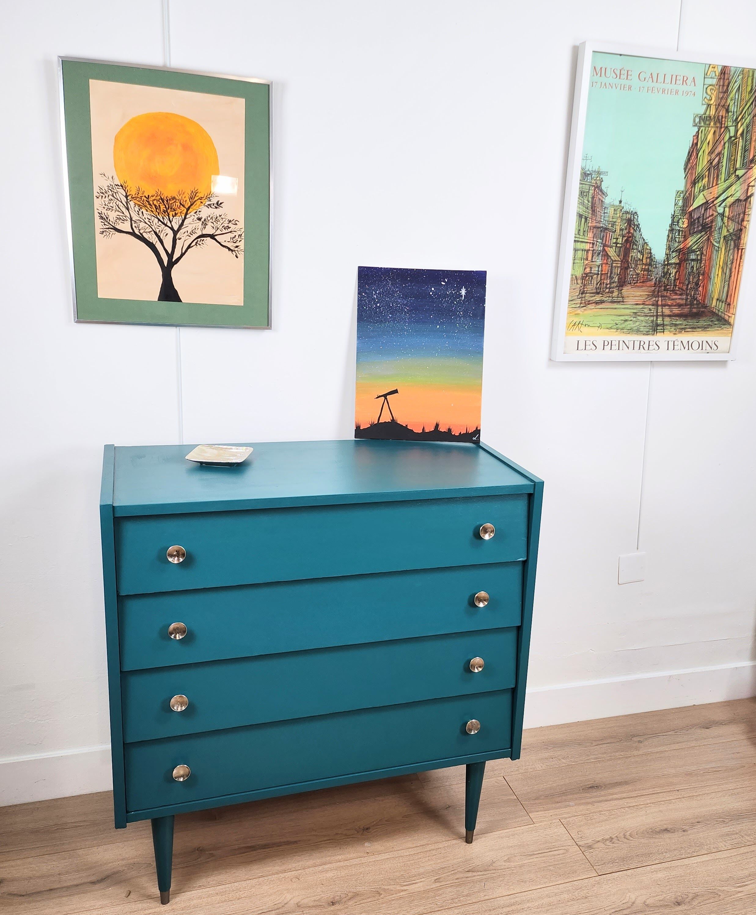 VINTAGE CHEST OF DRAWERS YEAR 60