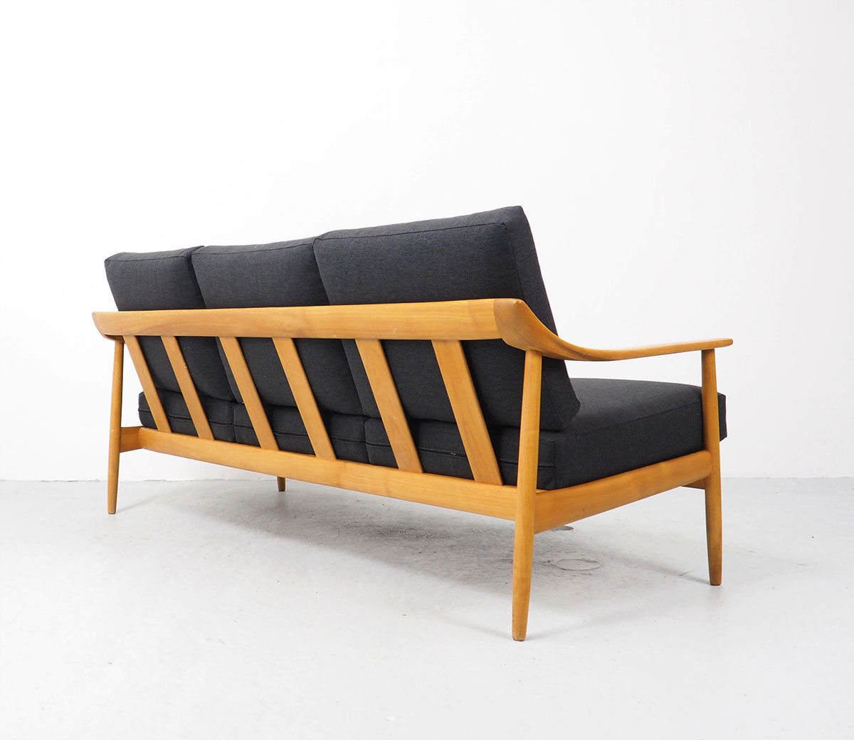 Vintage 3-seater sofa by Wilhelm Knoll, 1960's