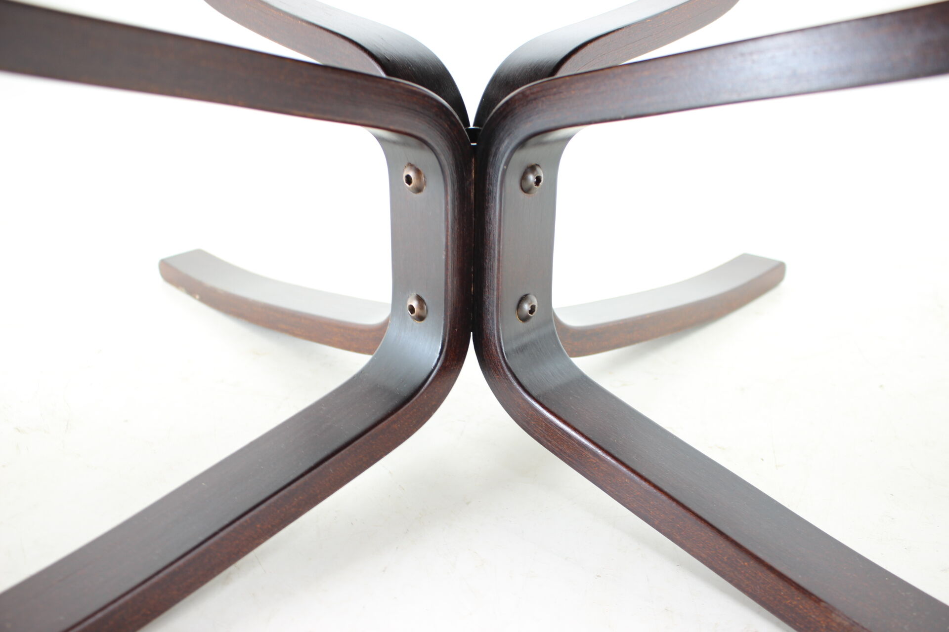 Sigurd Ressell Pair of Falcon Chairs Leather by Vatne Møbler Norway