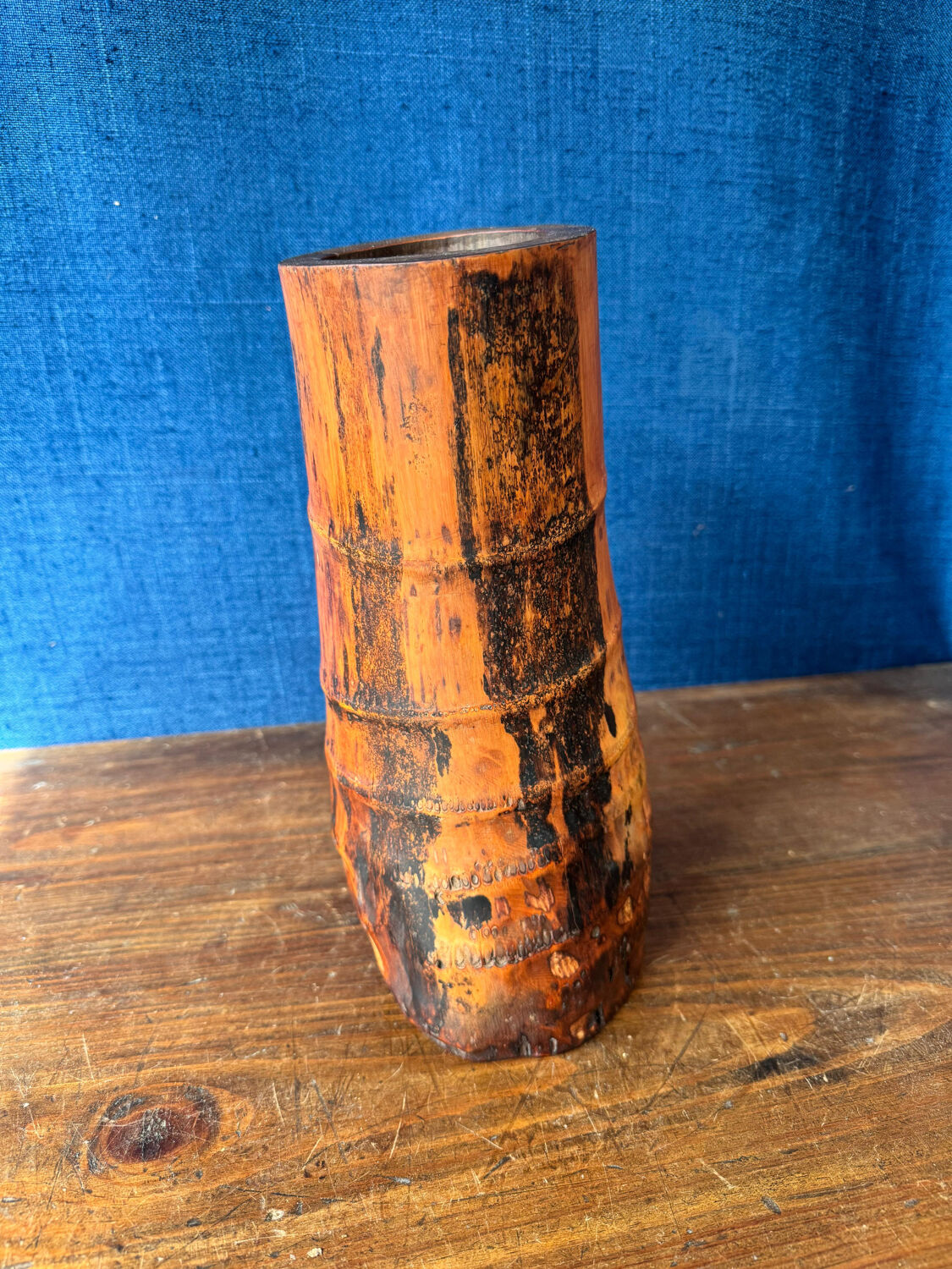 Pot à pinceaux en bambou sculpté. Chine, dynastie Qing, XIXe siècle