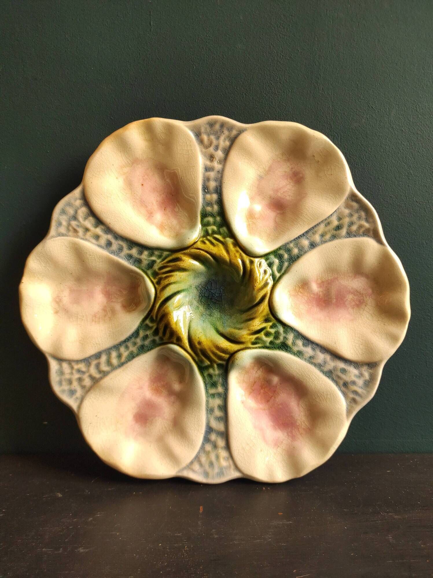 Rare antique French Oyster Plate in Majolica, faïence rustic Provençal
