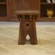 Tabouret brutaliste en chêne début 20ème