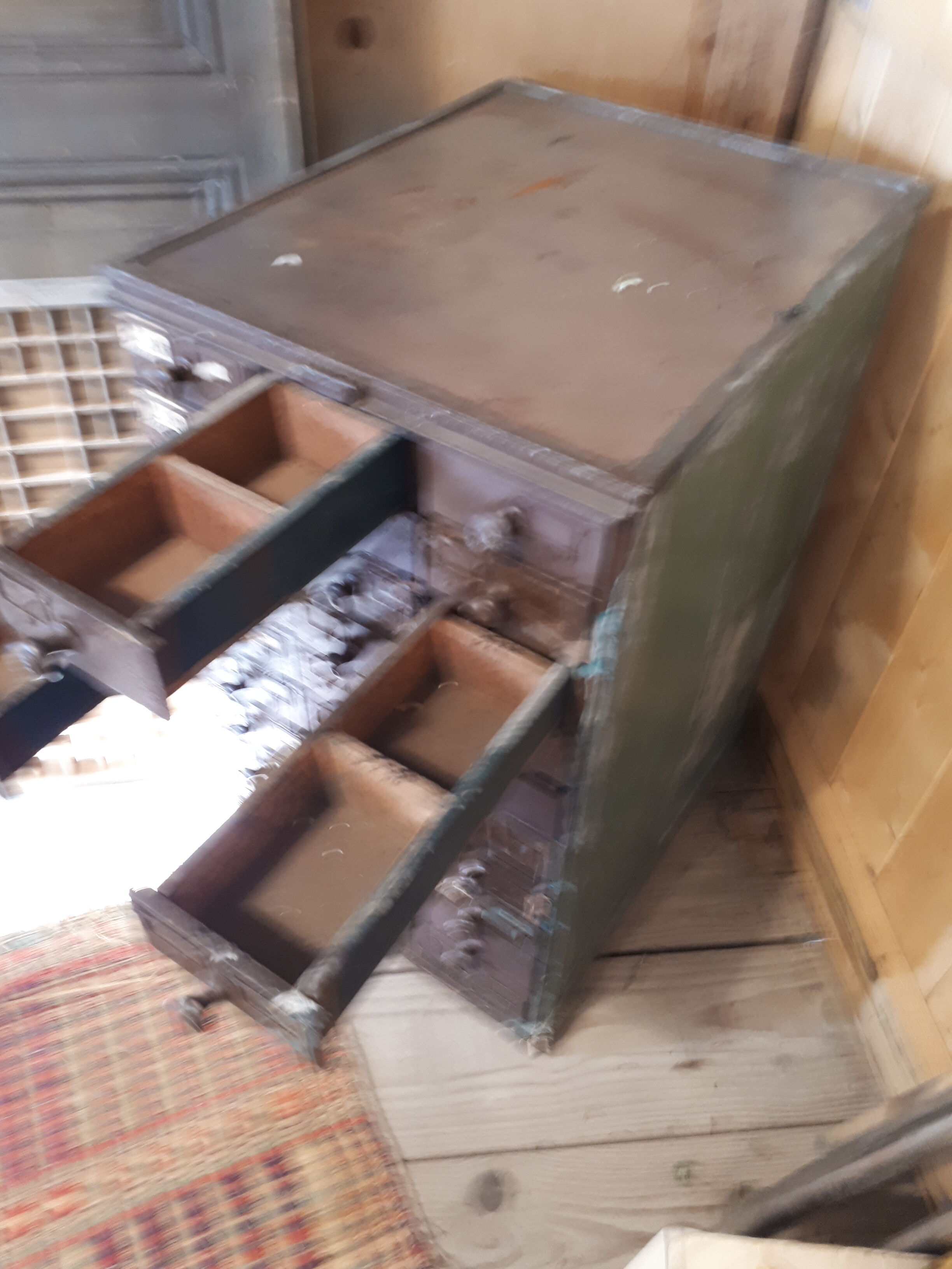 Furniture hardware 30 drawers