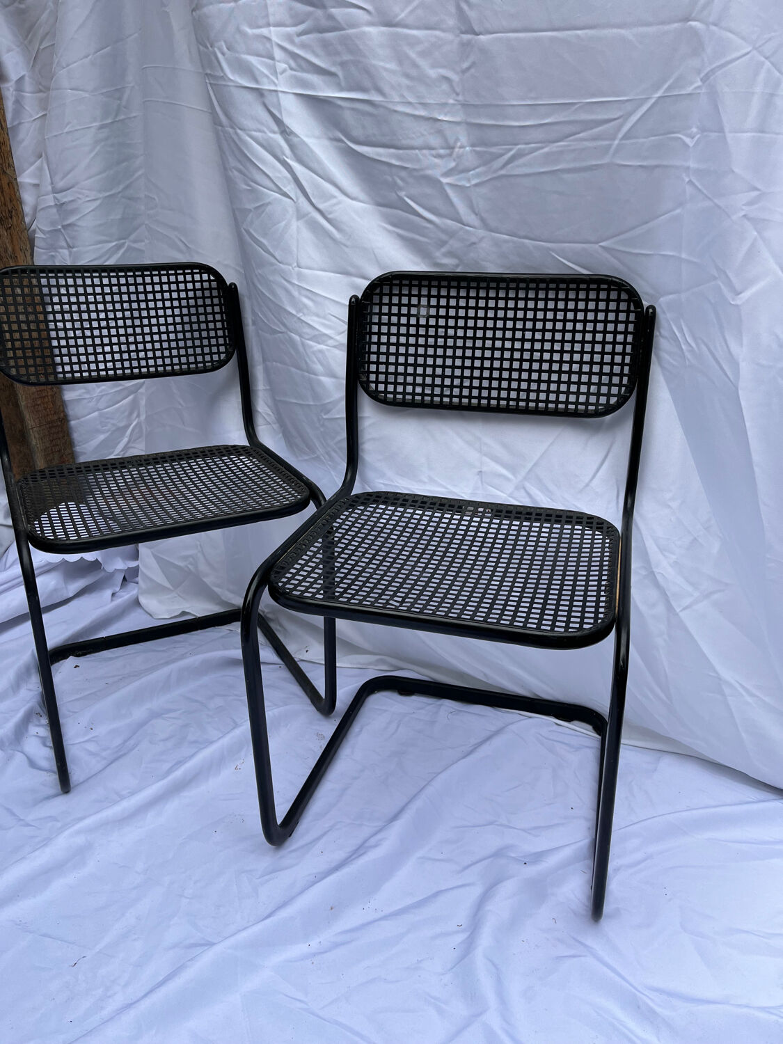 2 metal chairs