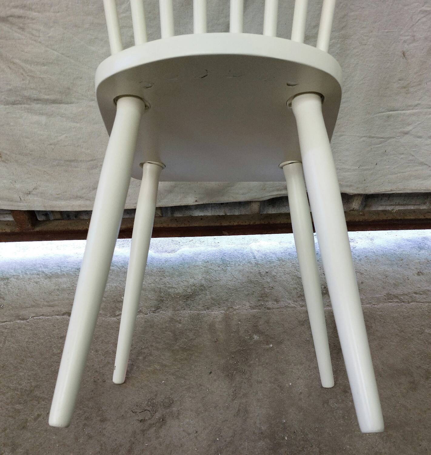 Vintage white chair