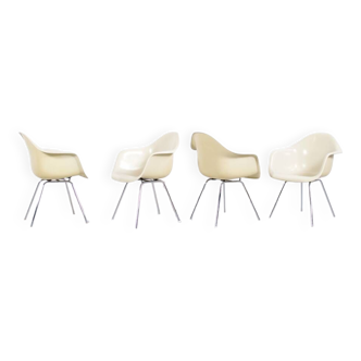 4 DAX Eames armchairs from the 60's Herman Miller mobilier international