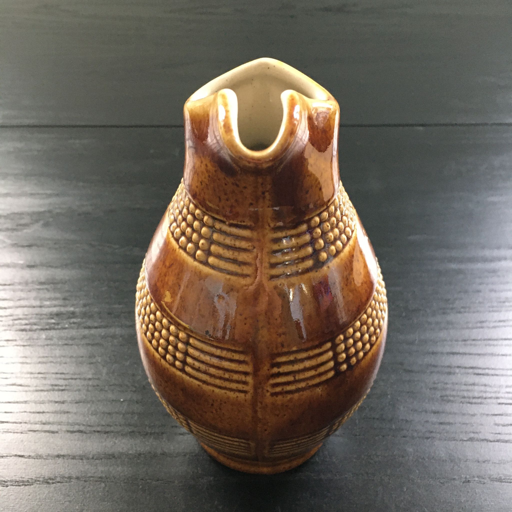 Berry sandstone brown pitcher