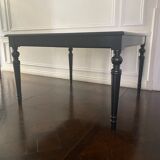 Expandable square table