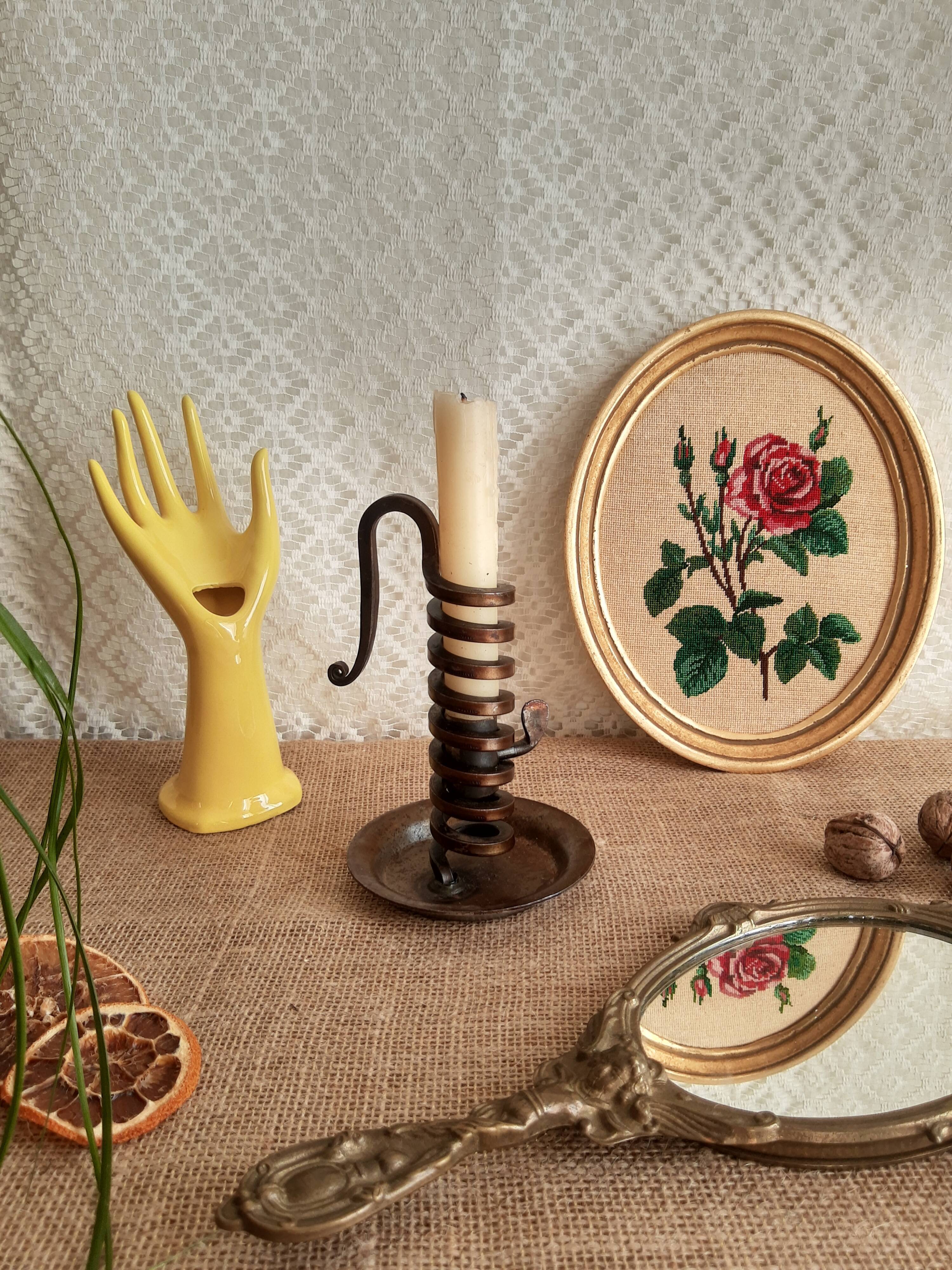 Spiral cellar rat candle holder - vintage