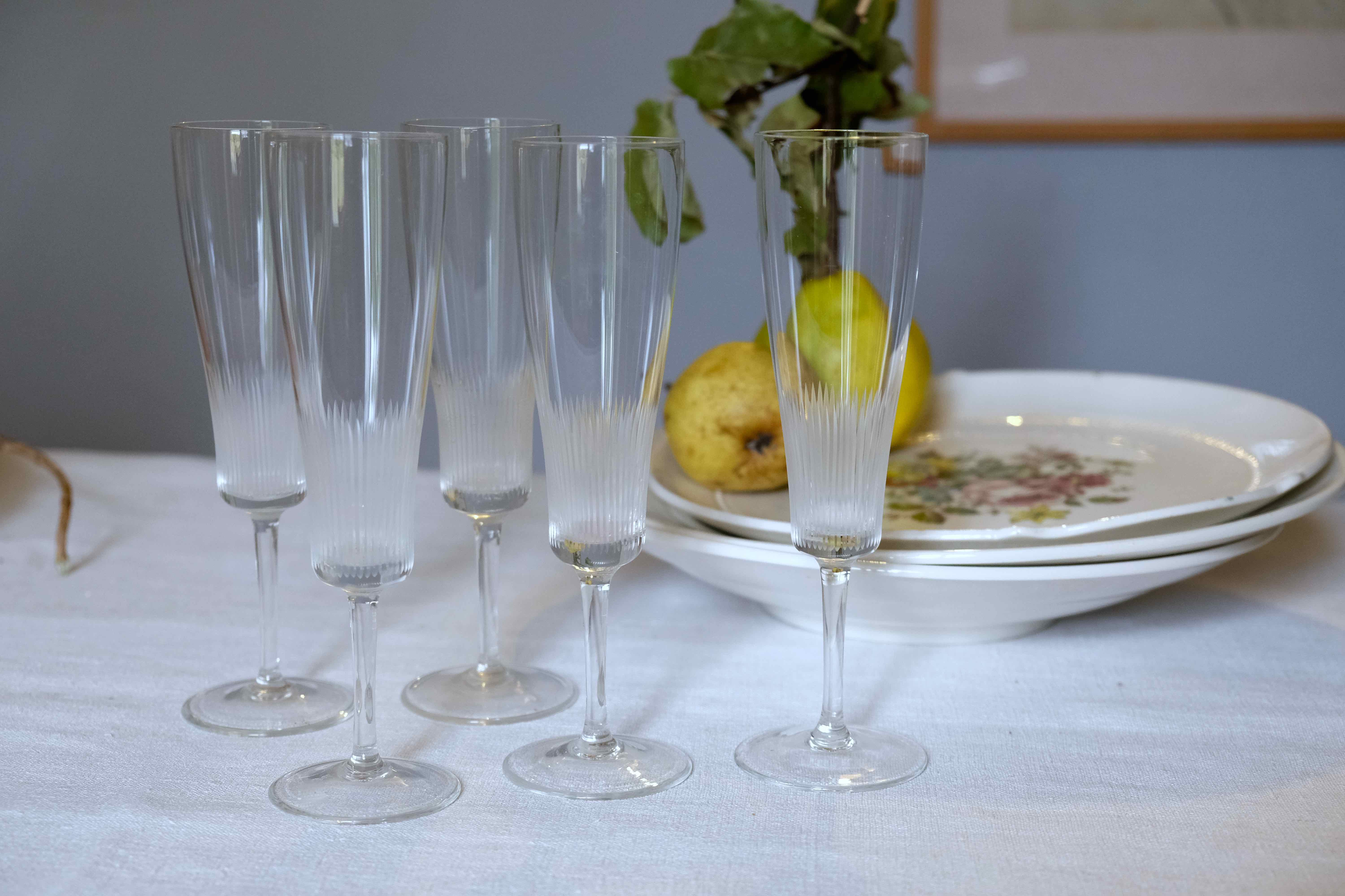Series of 5 in fine old Crystal champagne flutes, blown mouth of the time napoleon