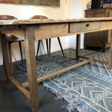 Farm table