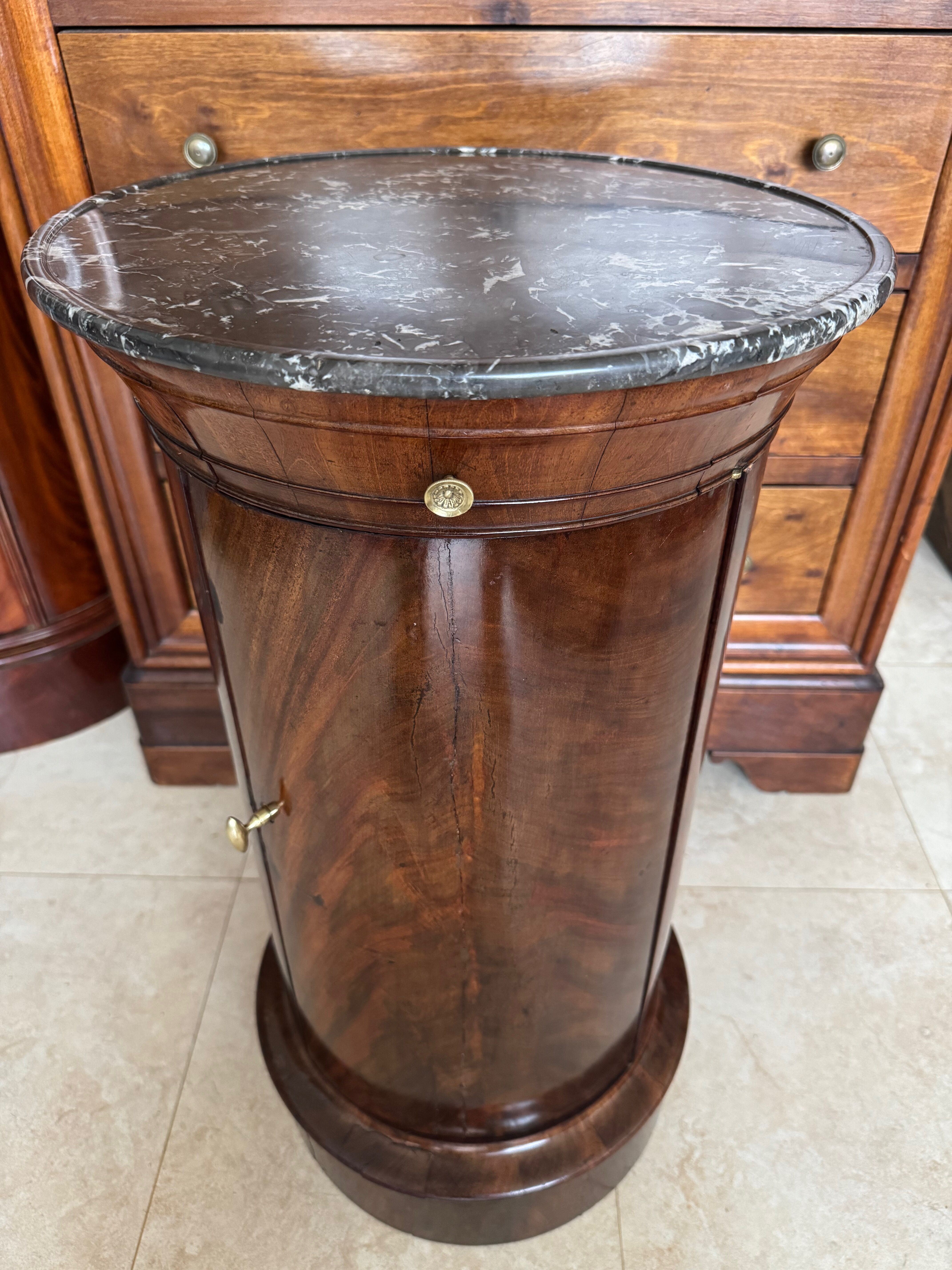 Rare Somno with drawer, Empire period Cuban mahogany and superb grooved marble.