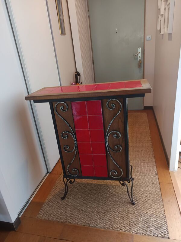 petit bar vintage fer forgé et carreaux céramique