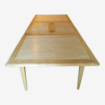 Table style scandinave extensible