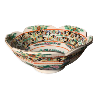 Hand-painted porcelain bowl Qing Quianlong dynasty 1735-1795