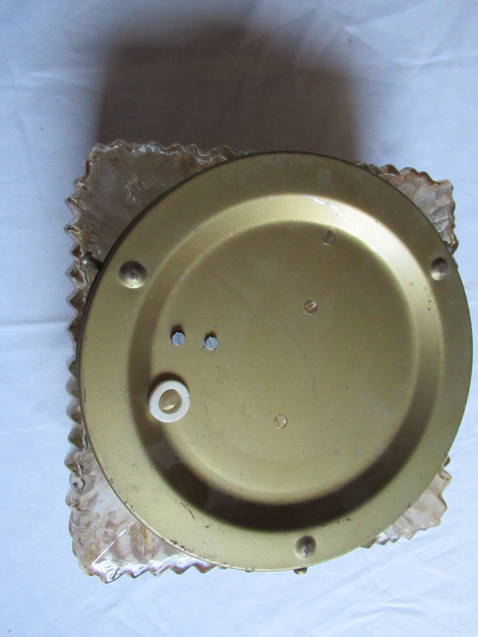 Plafonnier en verre moulé ambré années 60