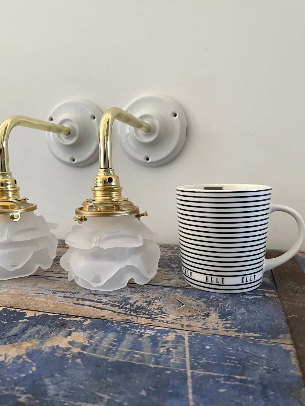 Paire d’appliques murales vintage en verre fleurs
