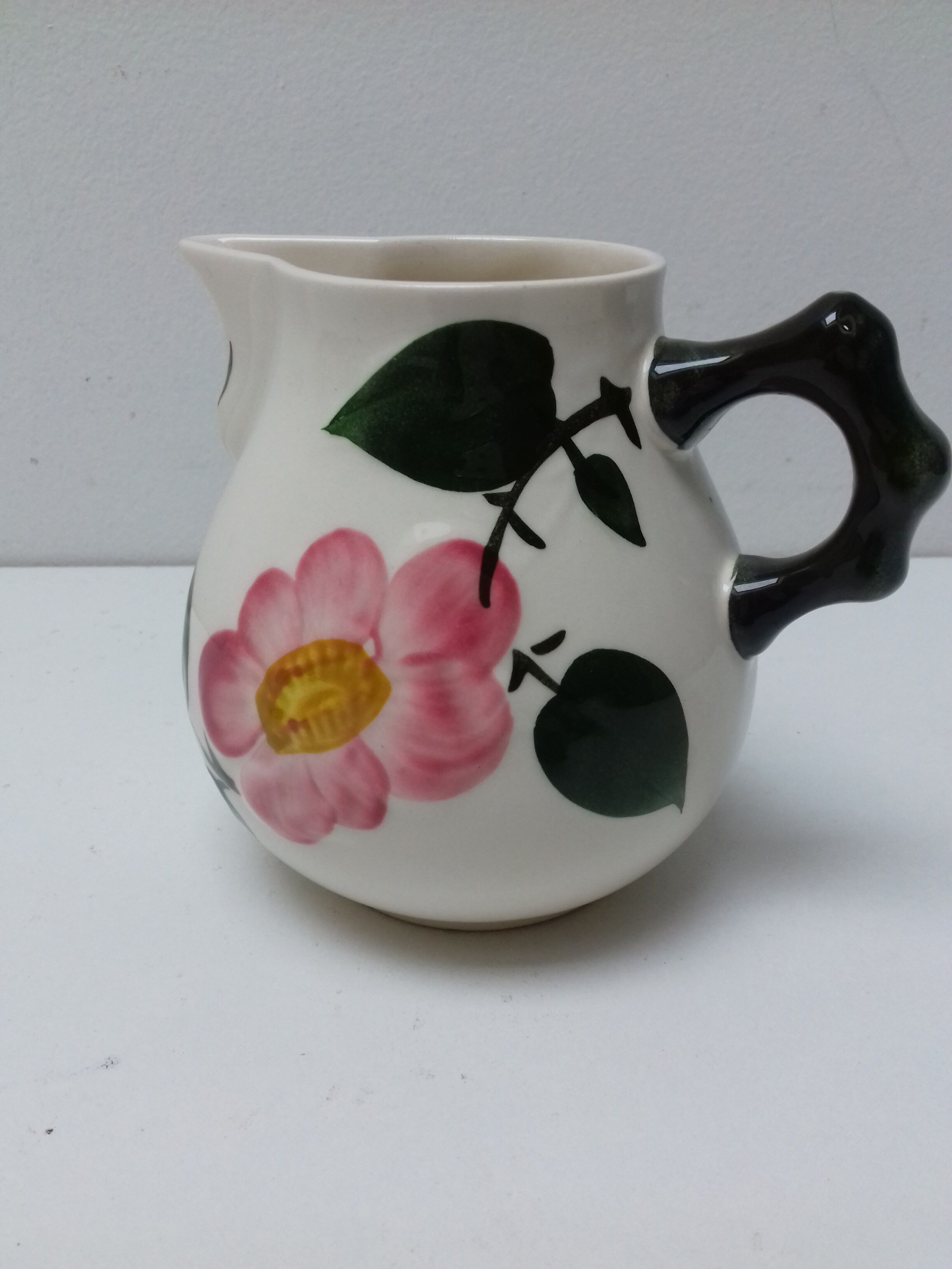 Milk pot Villeroy & Boch "Wild rose"