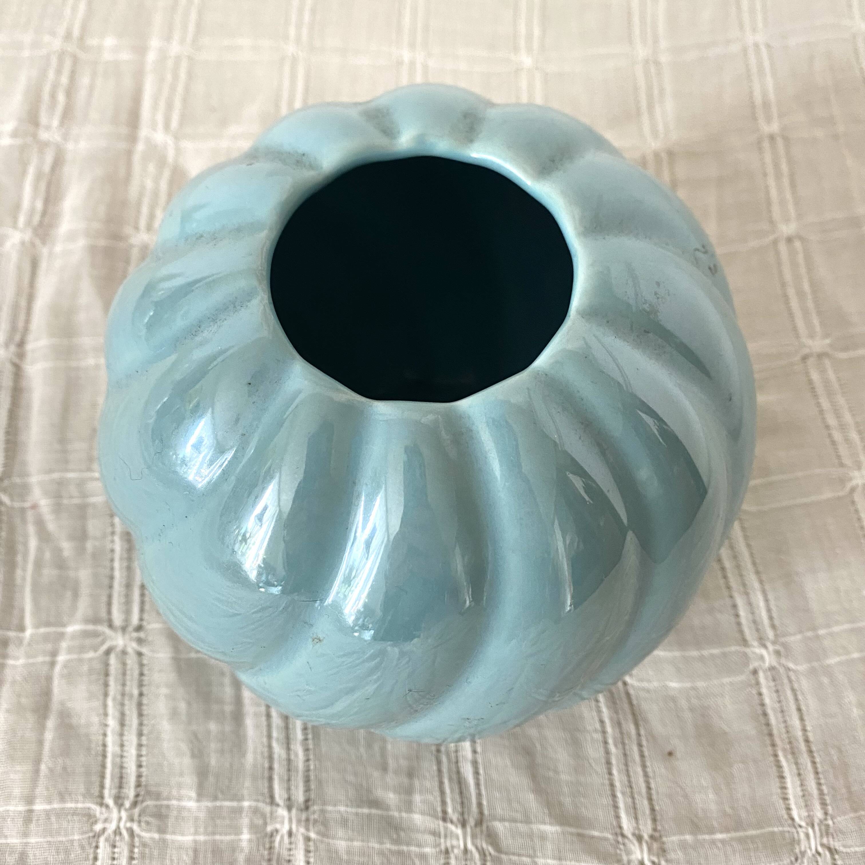 80s pearly blue ball vase