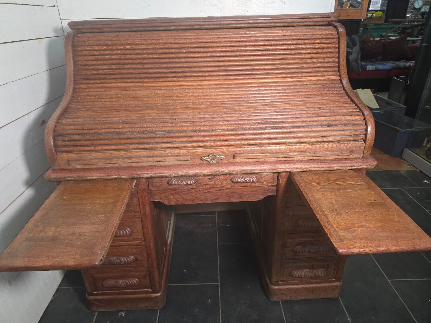 American curtain desk in solid oak from the 1900s.