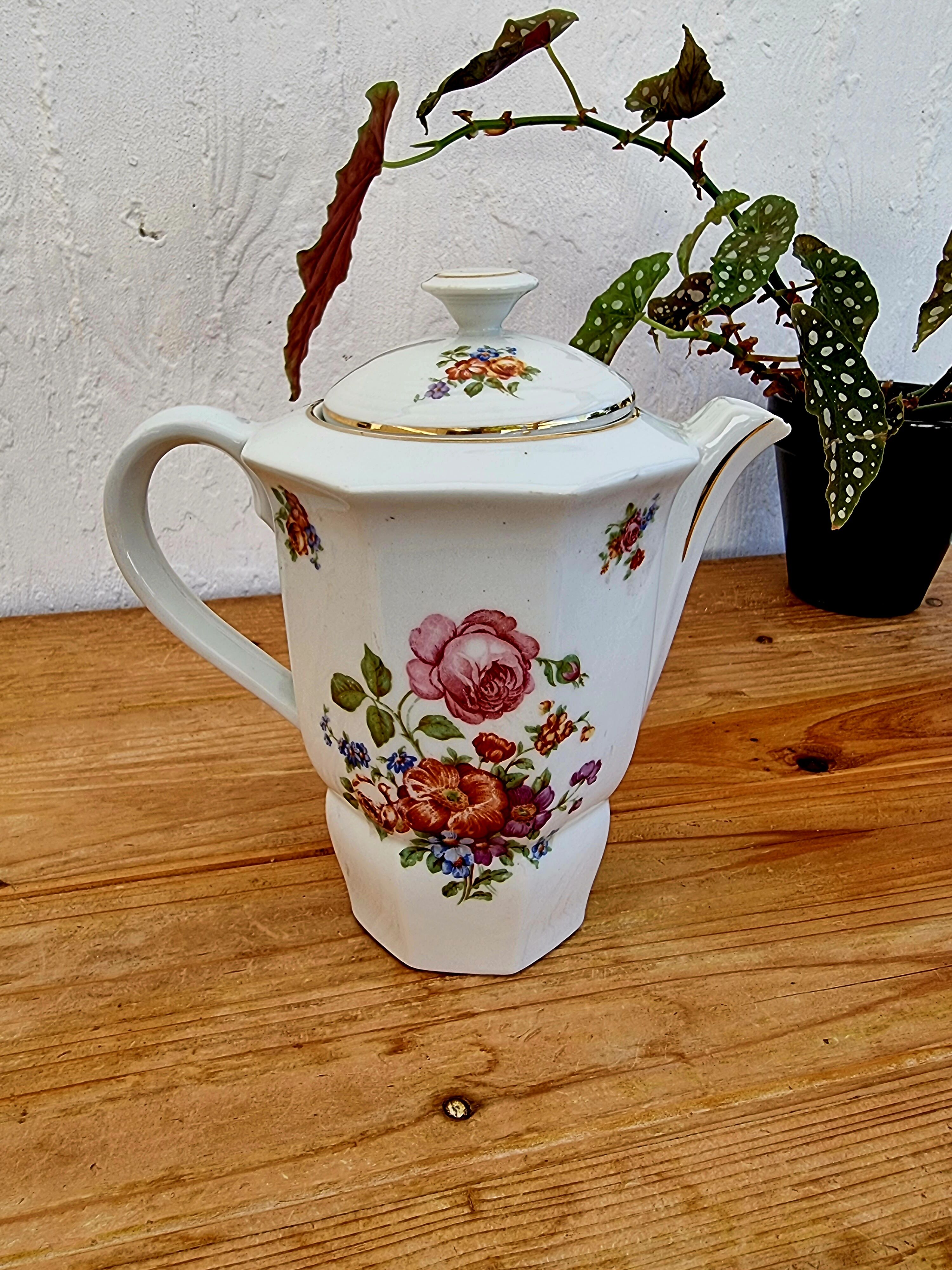 Vintage Lido FlowerPot