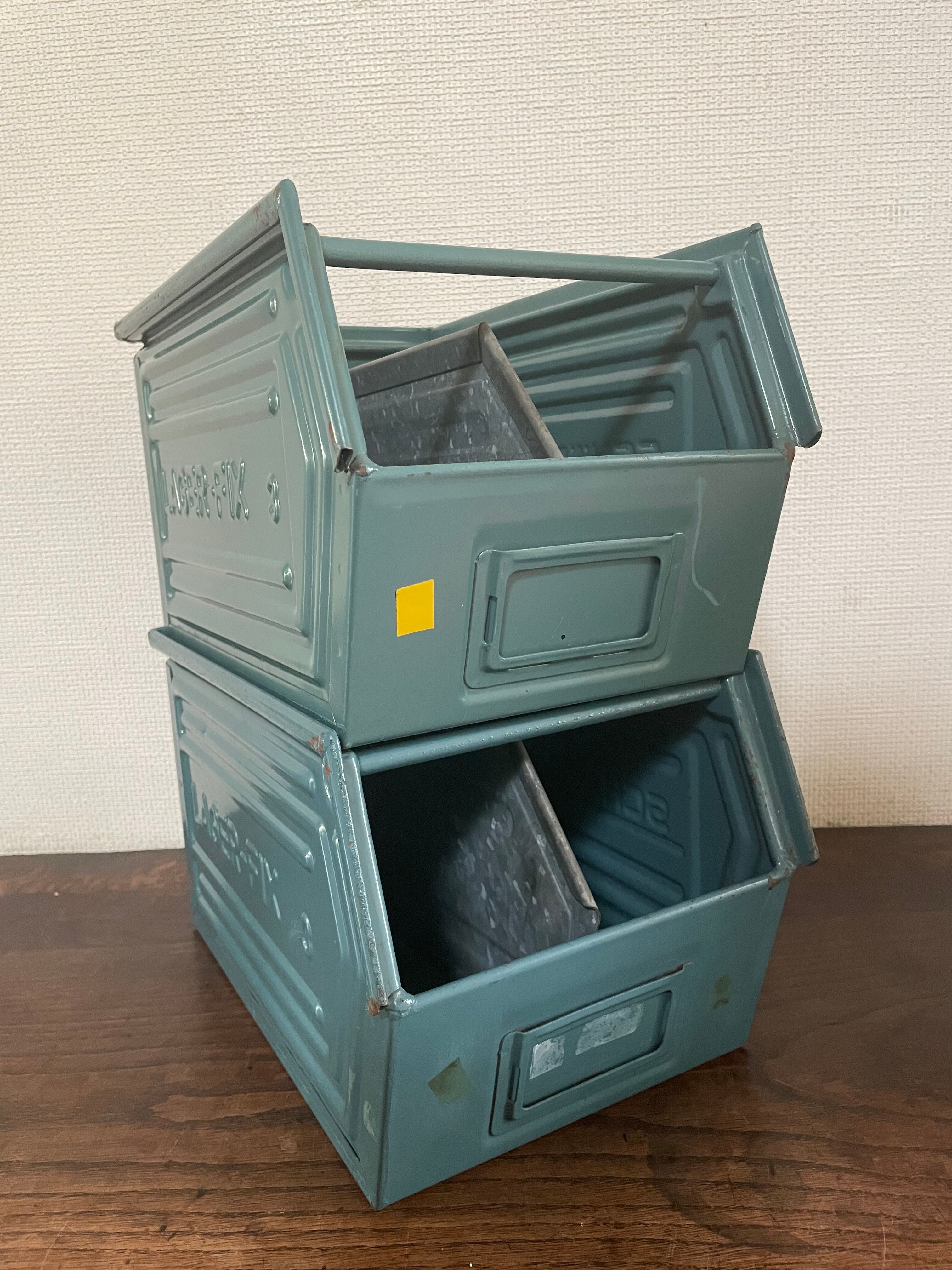 Schäfer metal claw lockers