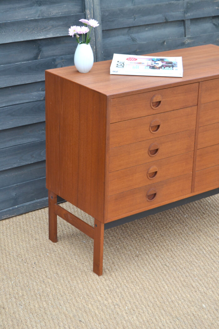 Commode à 8 tiroirs 89.5 cm