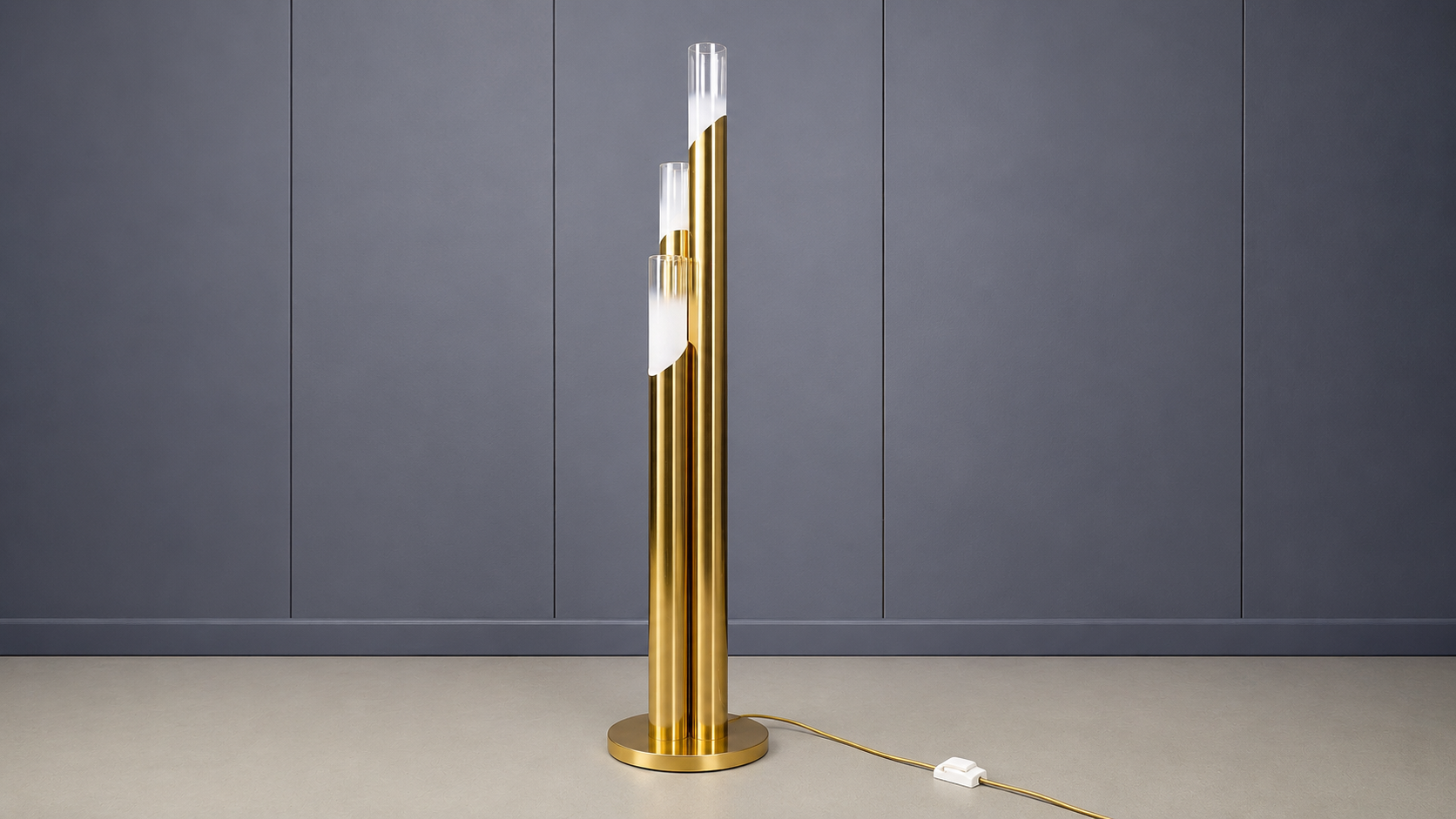 Lampadaire en laiton vintage et en verre de Murano, années 1970