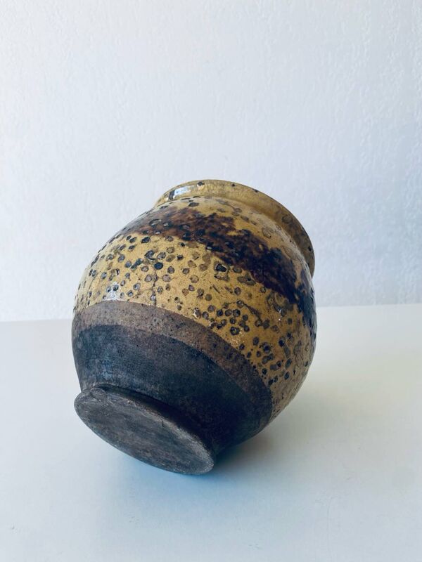 Pot ancien en terre cuite
