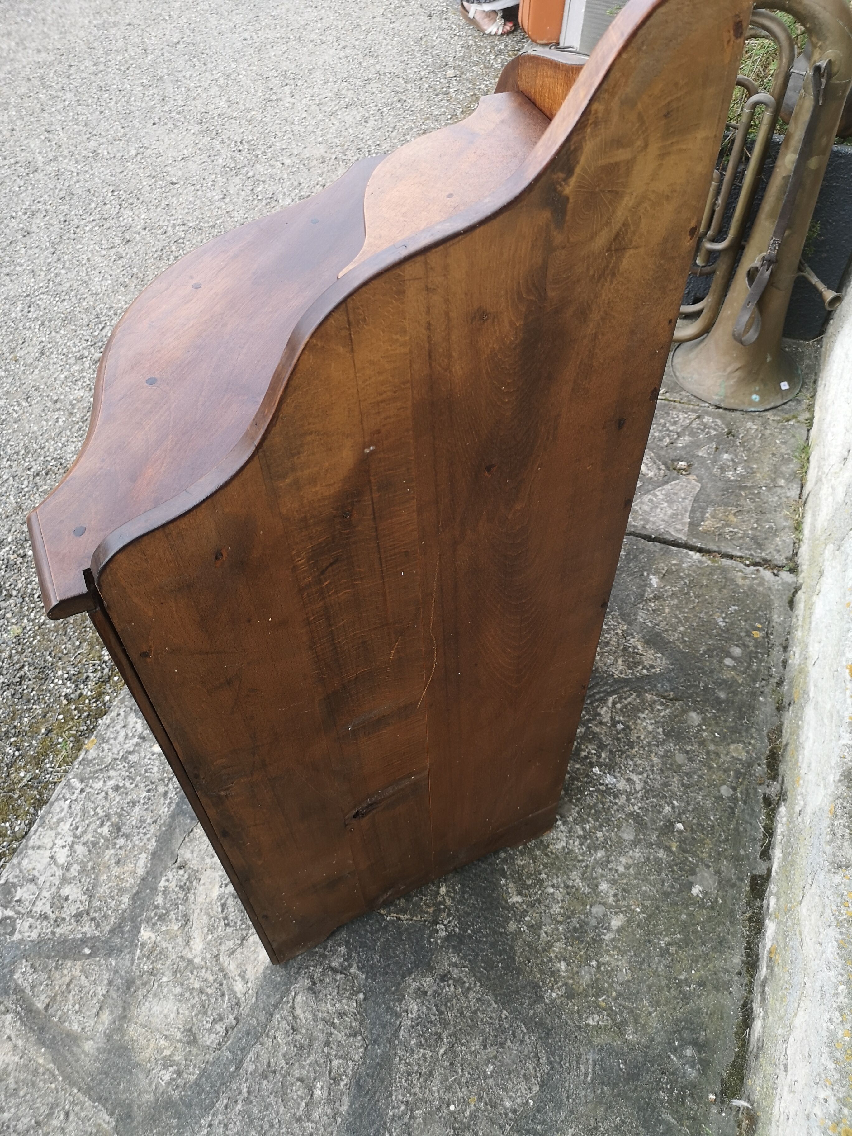 Wood notch