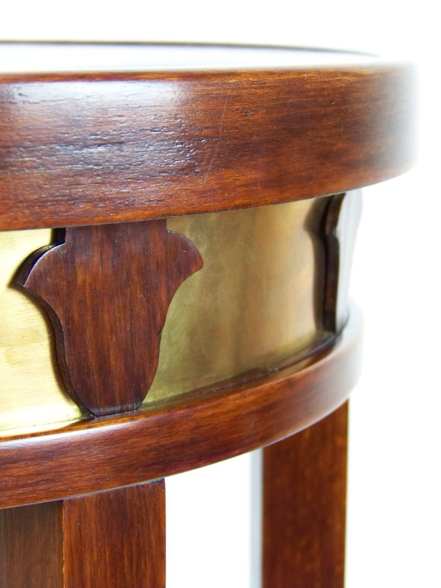 Tabouret secession viennoise avec six pieds 1910s