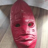 Masque type africain rouge uni
