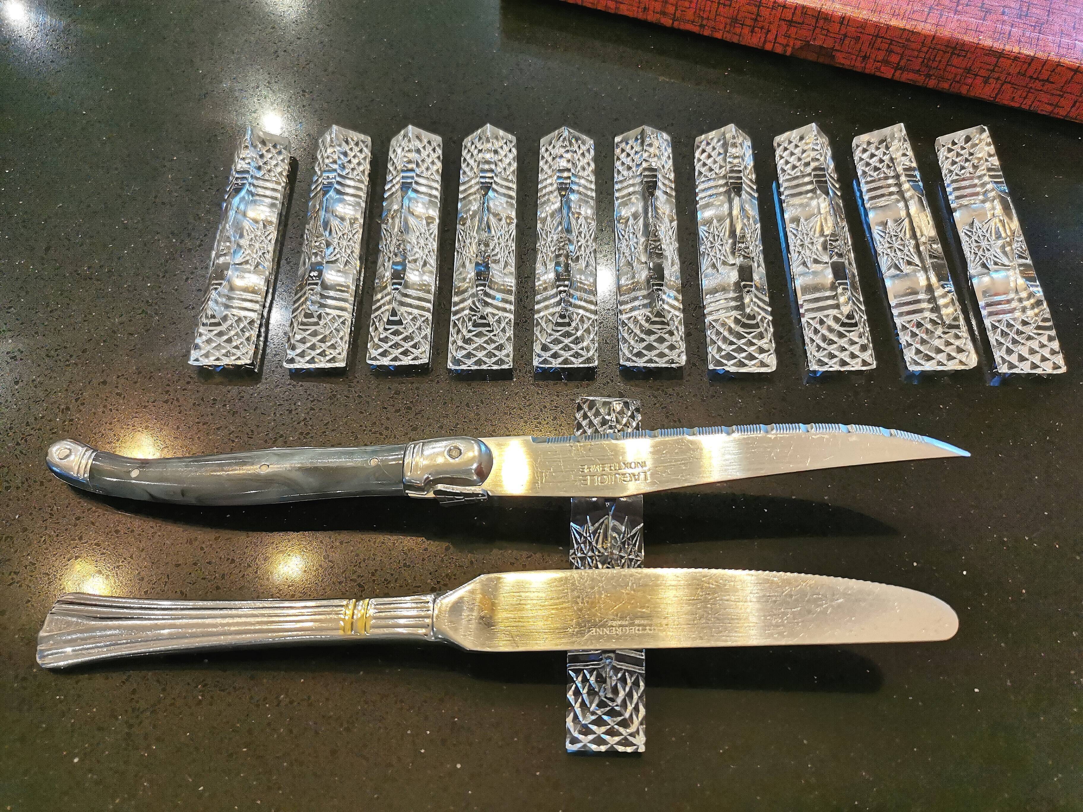 11 glass knife holders