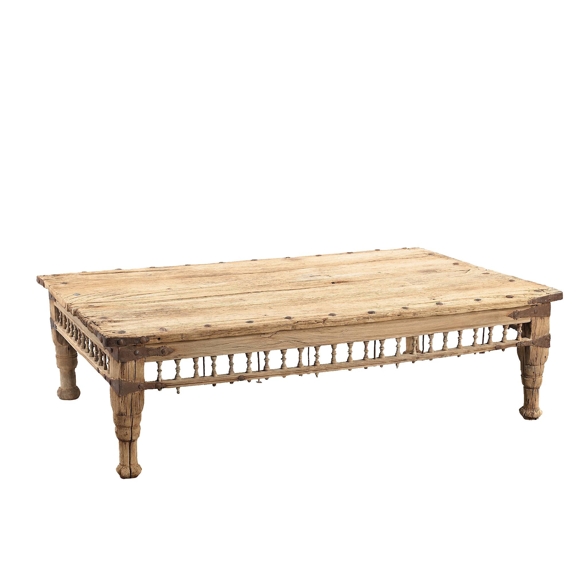 Basti - Antique coffee table with nails n°11