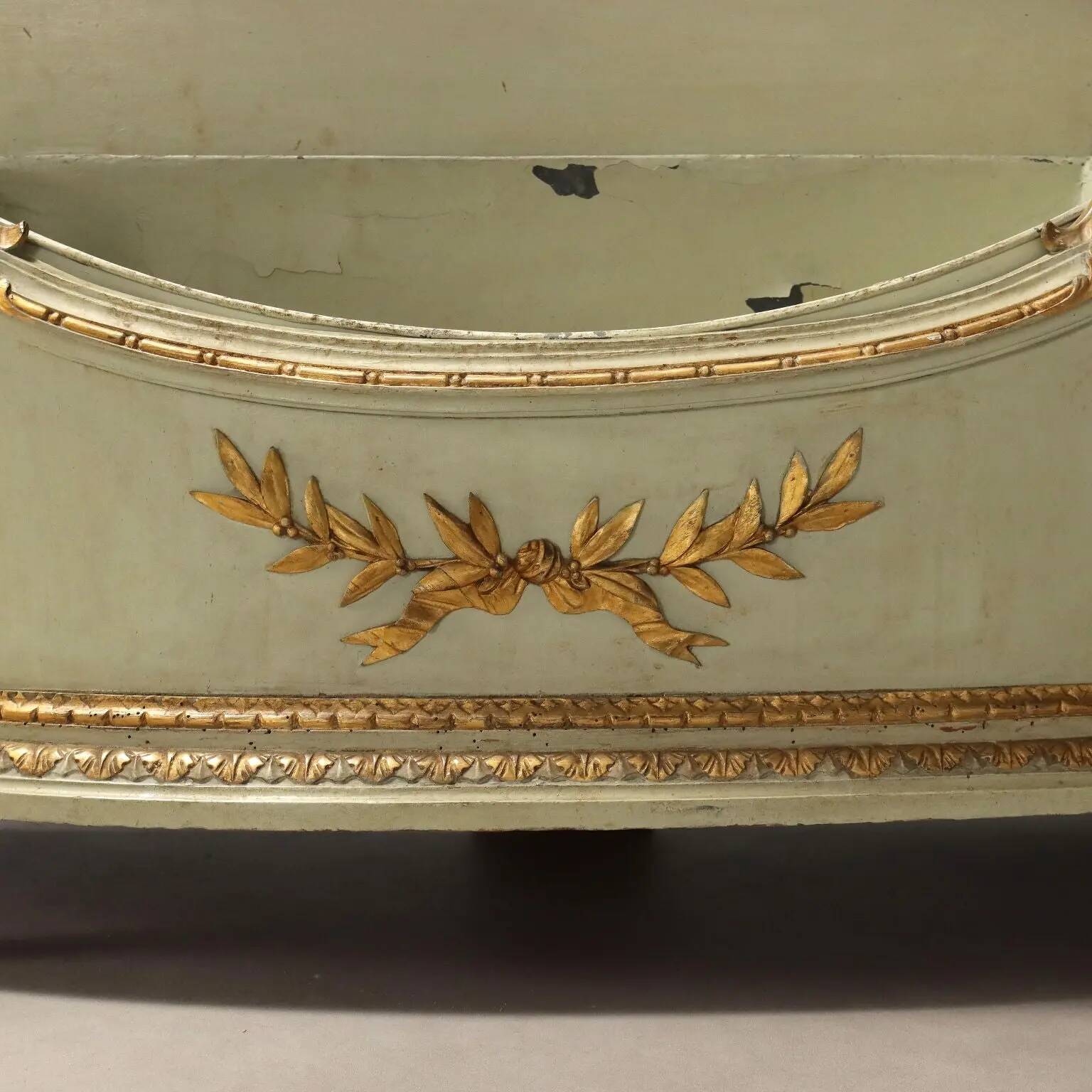 Antique neoclassical mirror in lacquered wood, 19th century