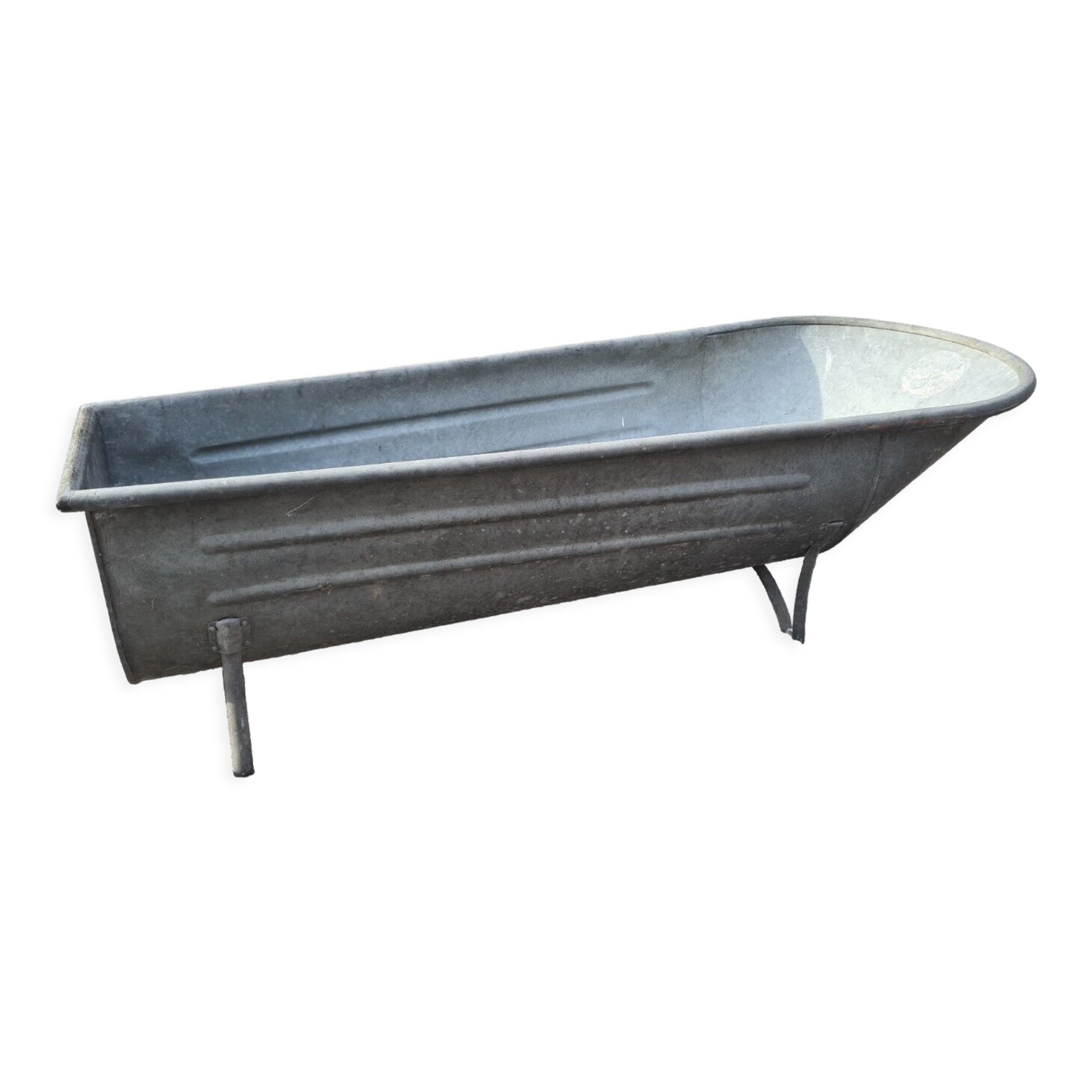 Zinc bathtub