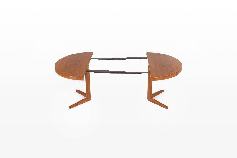 Round extendable teak dining table by Bramin, 1960s