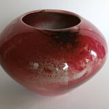 Max Idlas pink ceramic ball vase