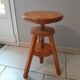 Tabouret tripode en bois à vis vintage atelier industriel