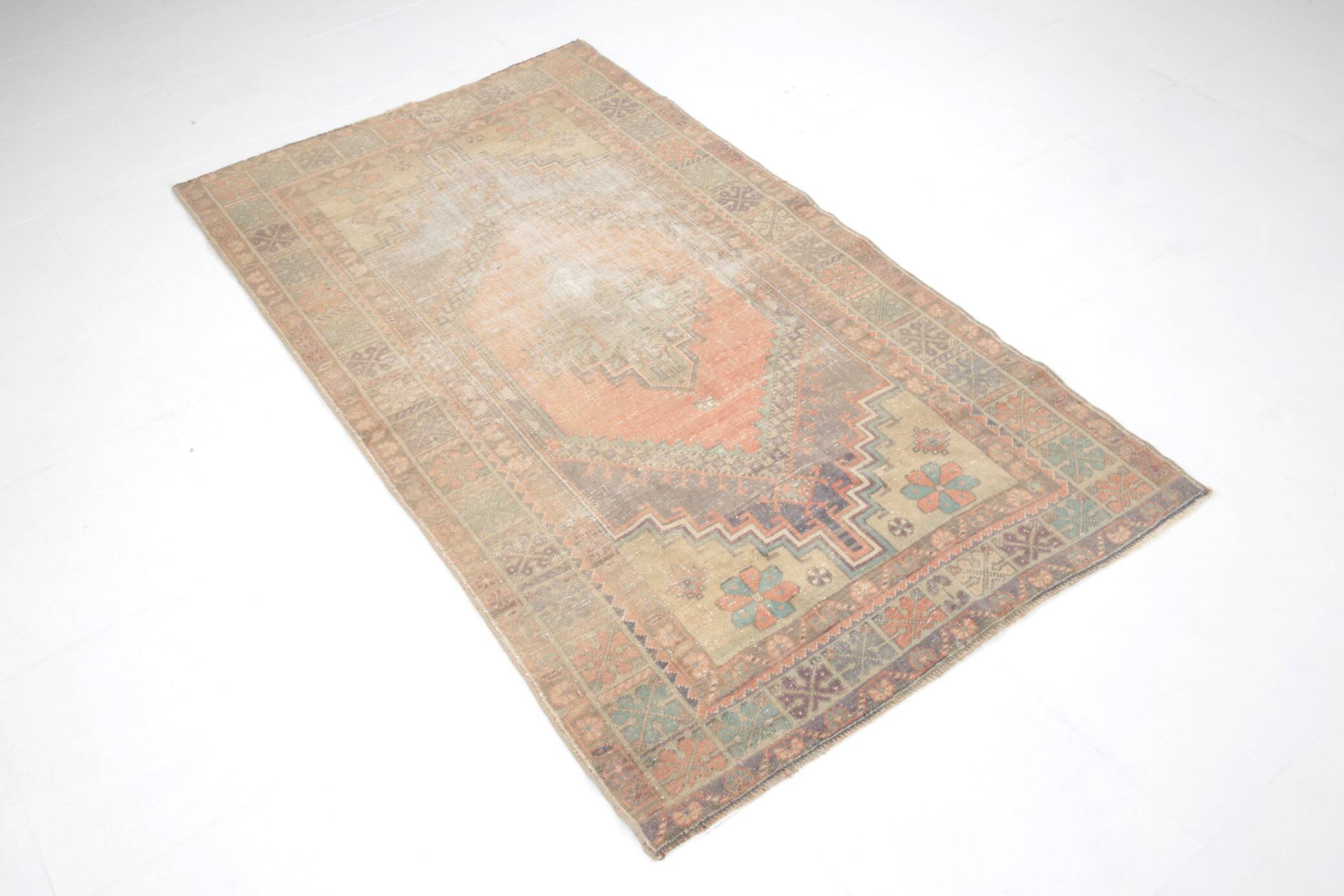 4x6 Rug For Kitchen Handmade Wool Vintage Rug, 112x196Cm SK 3865