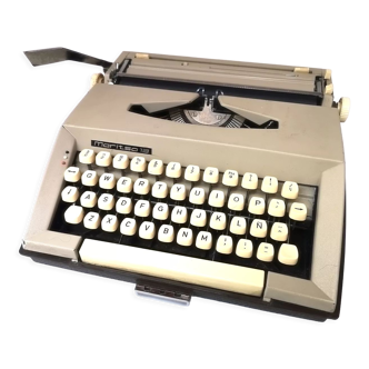 Maritsa typewriter