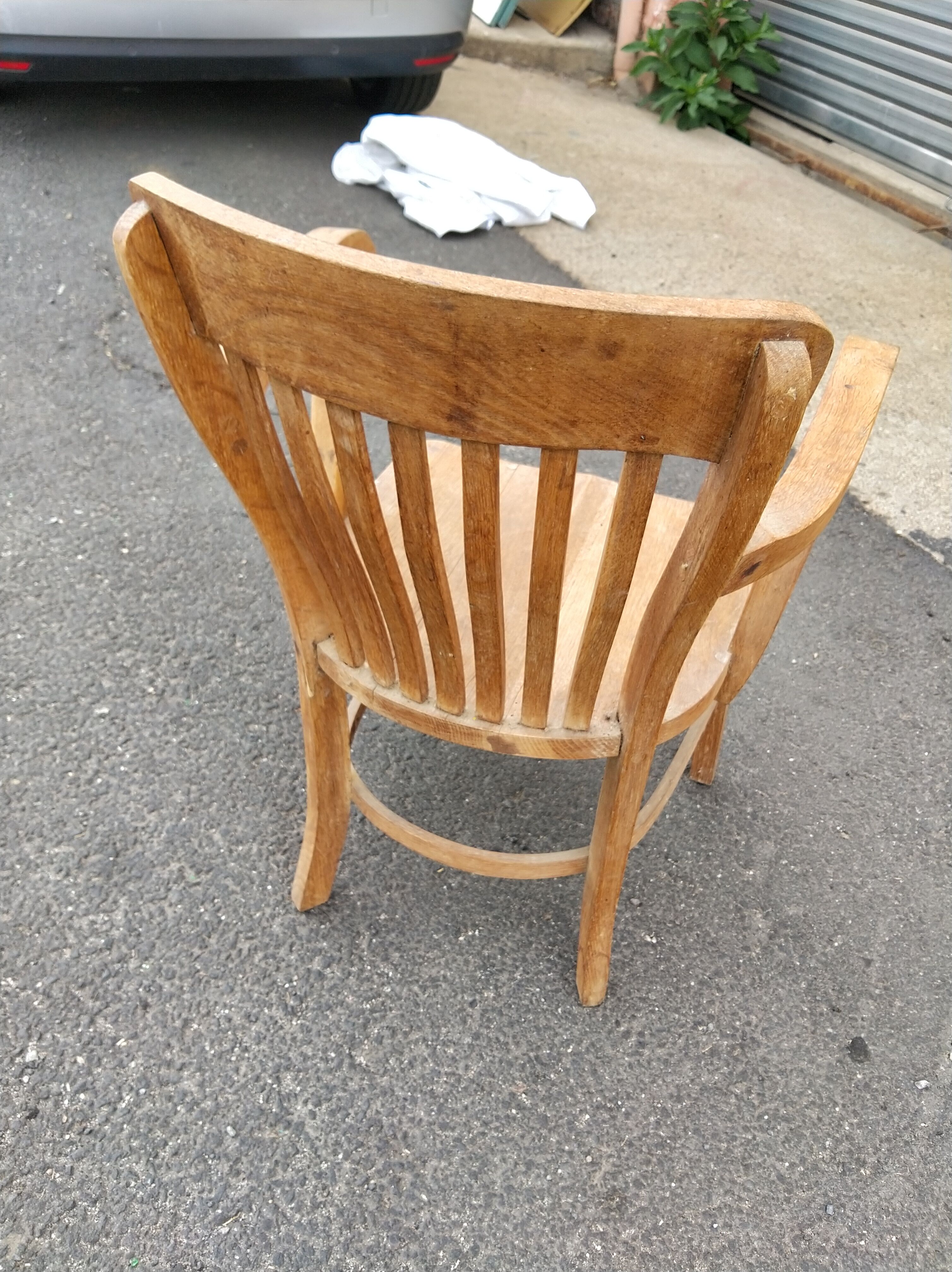 Fauteuil de bureau d'enfant dit "Américain" en chêne vers 1920